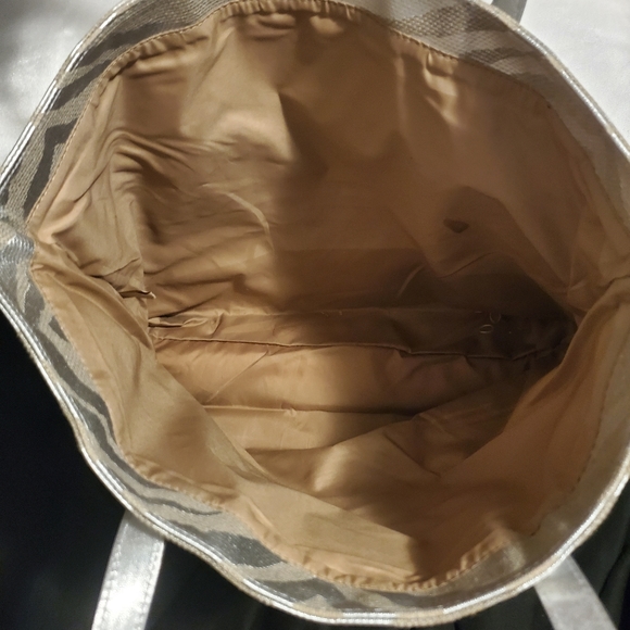 MICHEAL Kors TOTE BAG - Picture 3 of 5